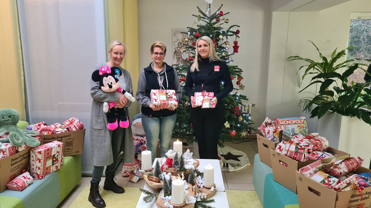 Vielen Dank für den Geschenkesegen vom toomMarkt Herne Kinderheim Herne